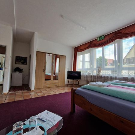 Pension Antalya Фридрихсхафен Экстерьер фото
